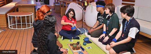 Carnival - See The World 3.jpg